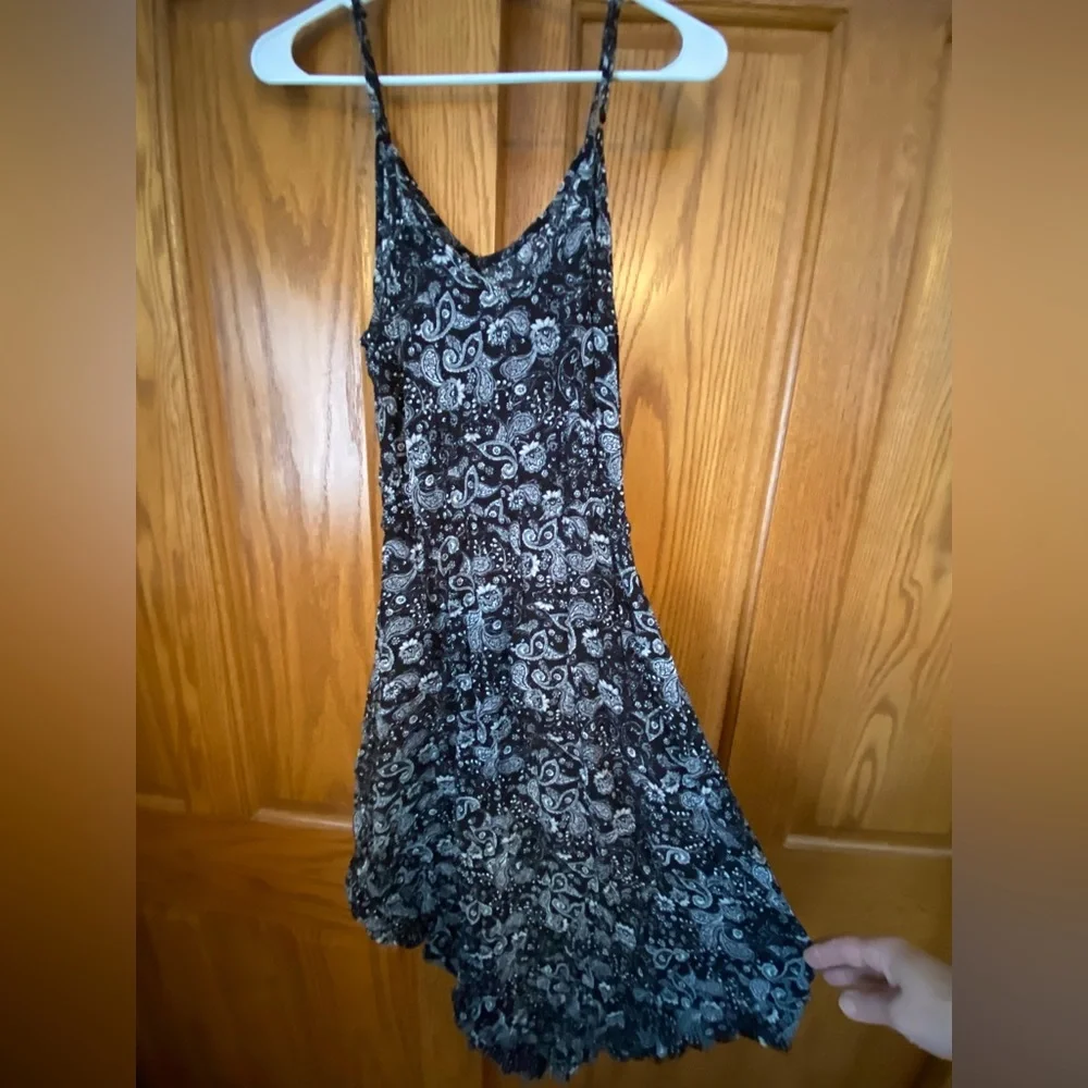 Dress - Picture 1 of 3